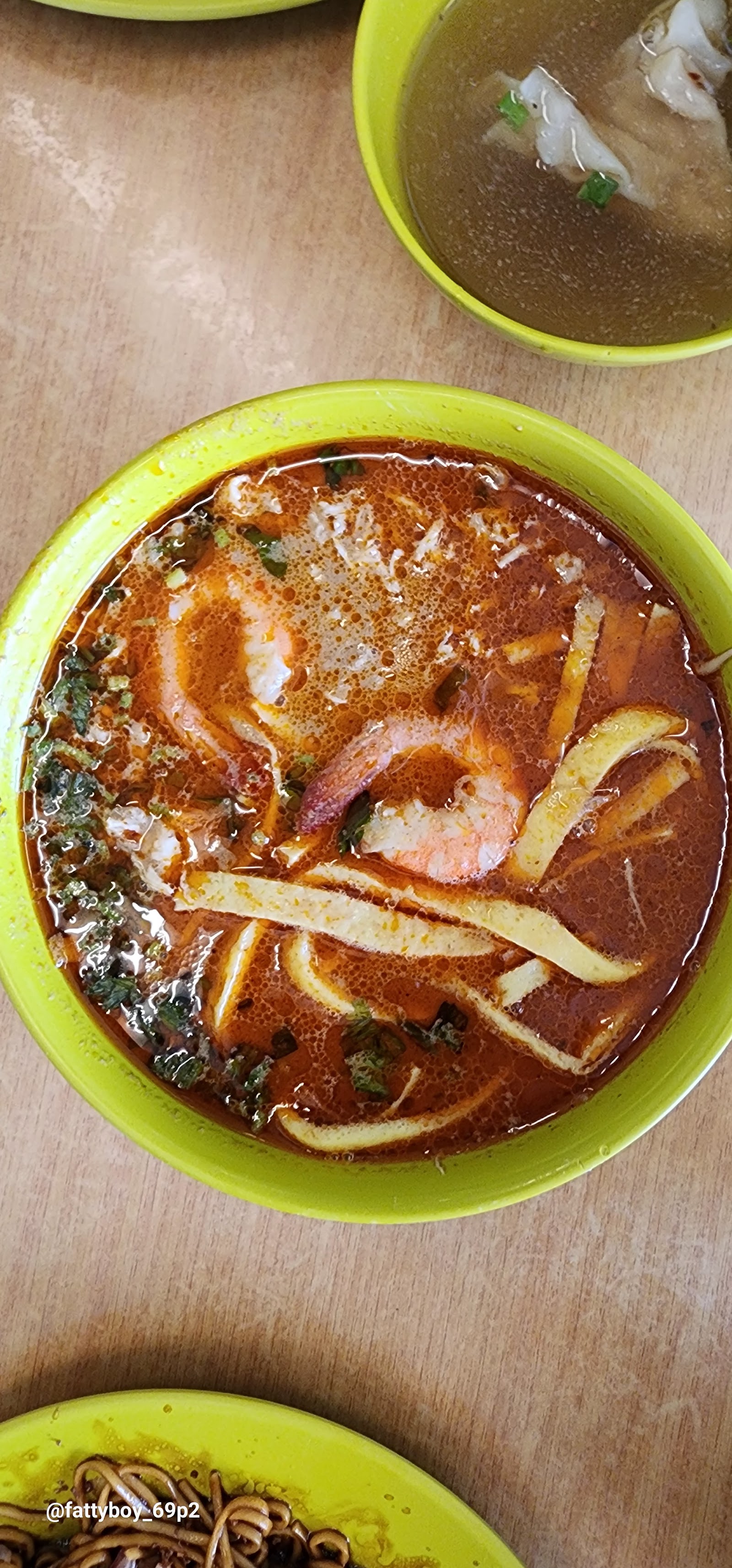 加 Laksa 汤 add Laksa Soup
